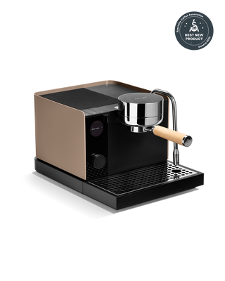Fellow Espresso Series 1 in Malted Chocolate + Maple—easy, consistent espresso for beginners.